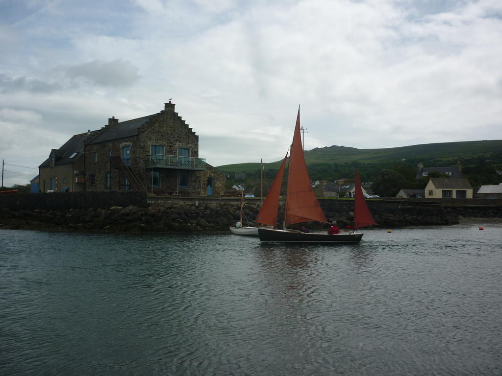 Tabor House B&B Fishguard Esterno foto
