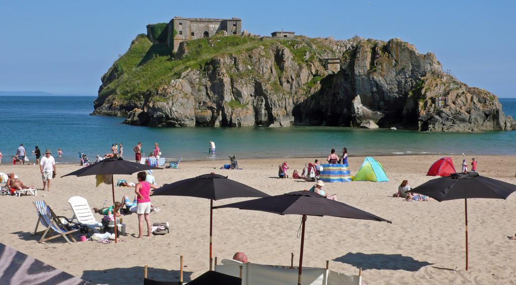 Tabor House B&B Fishguard Esterno foto