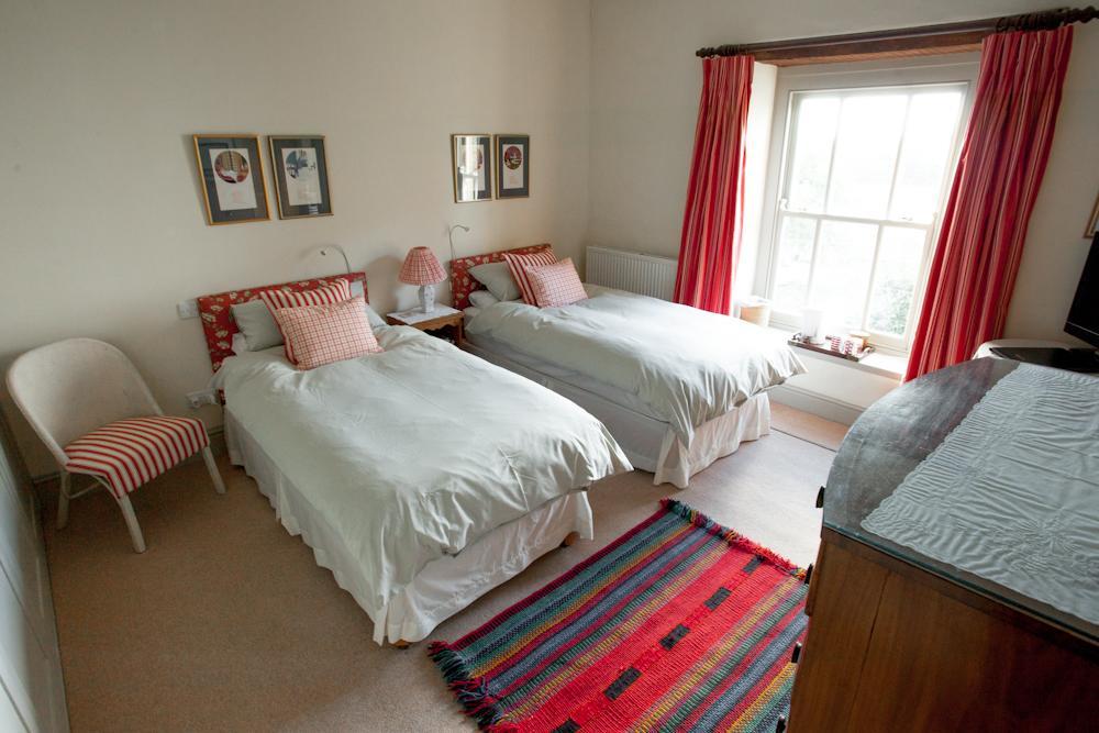 Tabor House B&B Fishguard Esterno foto