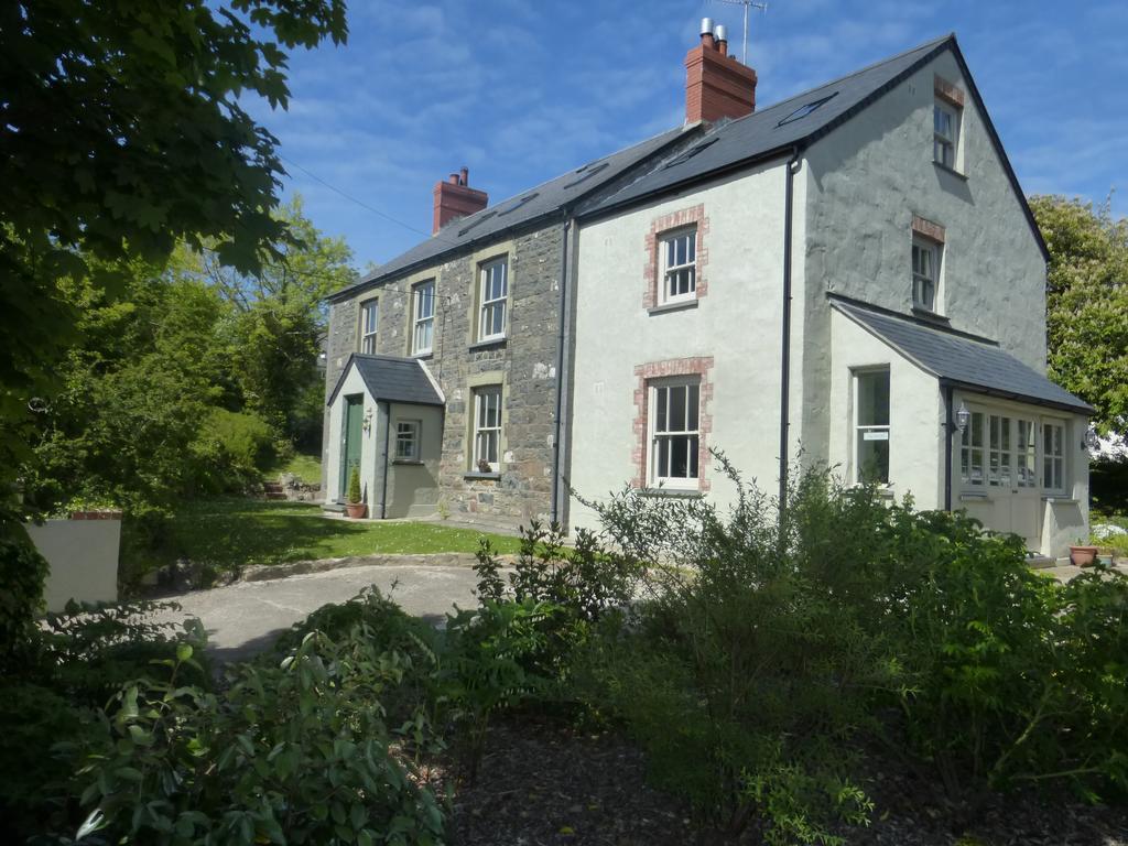 Tabor House B&B Fishguard Esterno foto