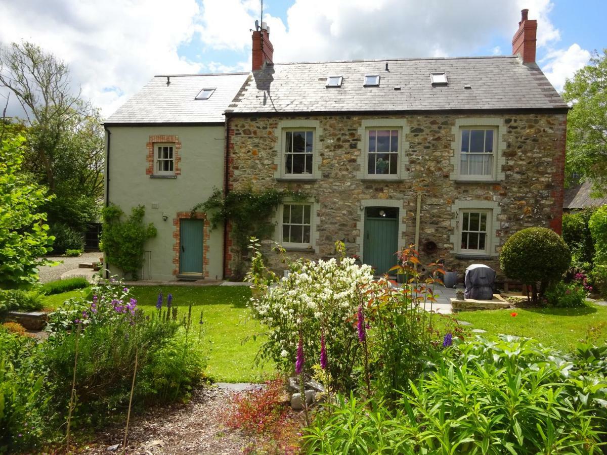 Tabor House B&B Fishguard Esterno foto